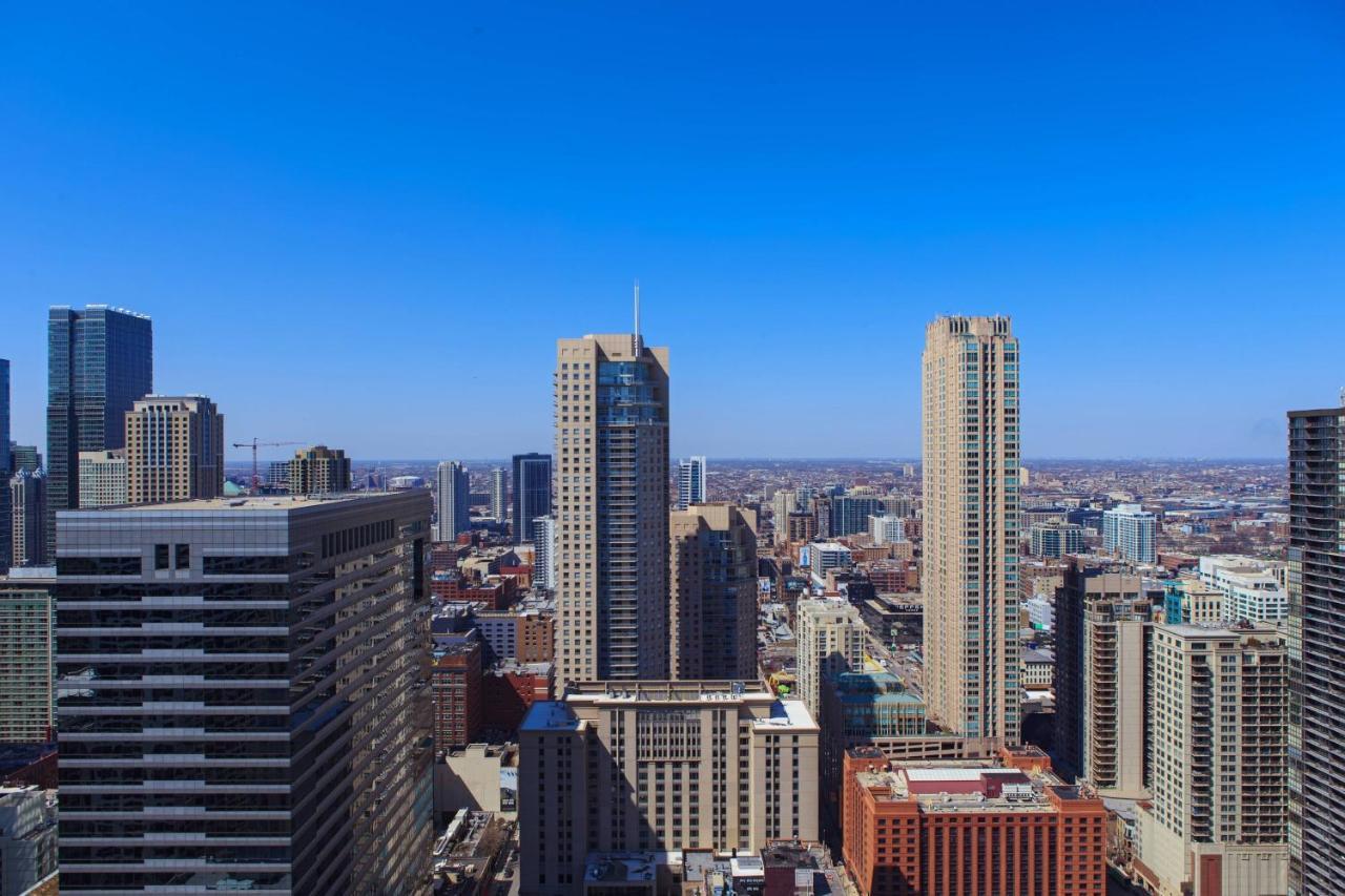 Отель Chicago Marriott Downtown Magnificent Mile Экстерьер фото